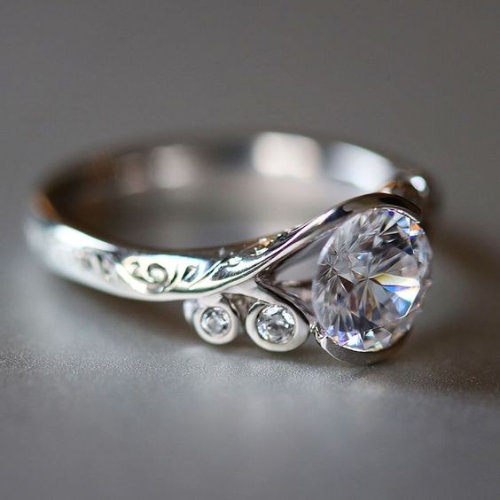 Vintage zirkonia sølvbelagt ring