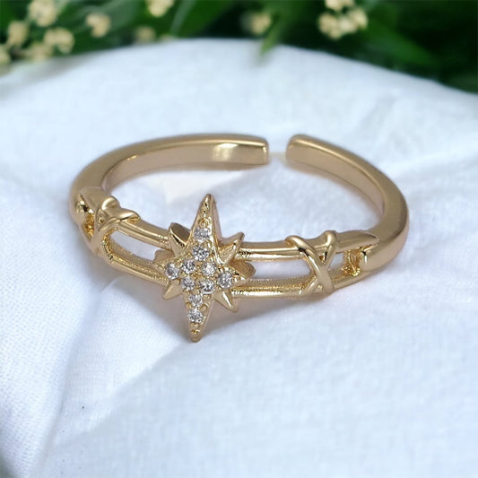 Clarissa North Star Ring - guld eller sølv