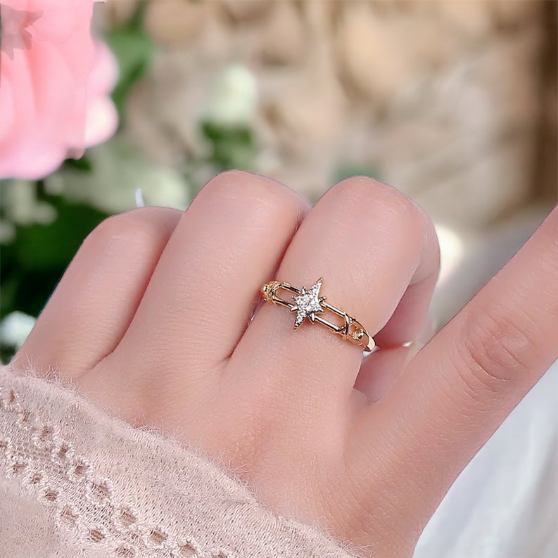 Clarissa North Star Ring - guld eller sølv