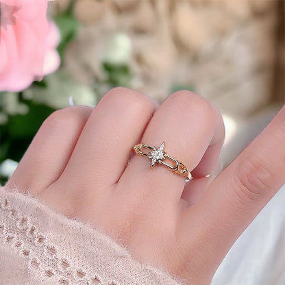 Clarissa North Star Ring - guld eller sølv