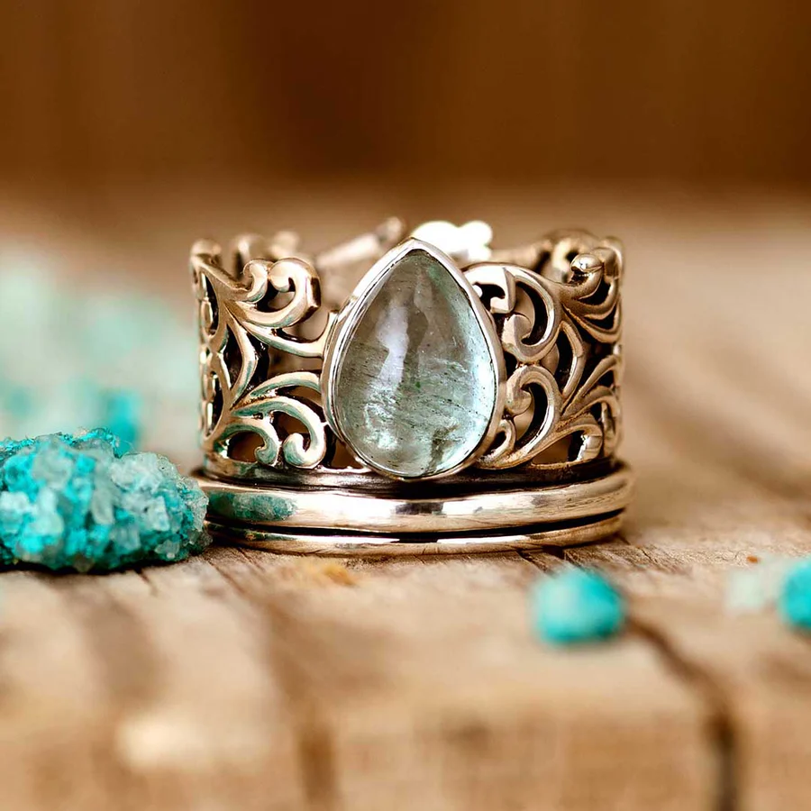 Vintage indlagt krystaldråbe hul ring