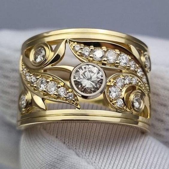 Vintage Hollow Ivy Zirconia guldring