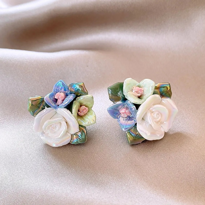 Elegante blåblomstrede øreringe