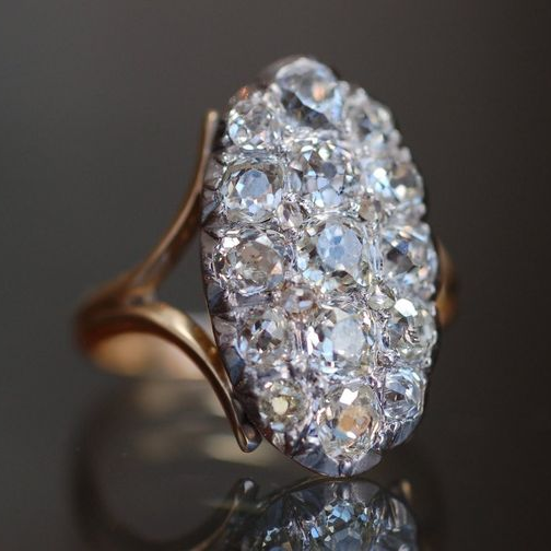 Vintage-ring med indlagte krystaller
