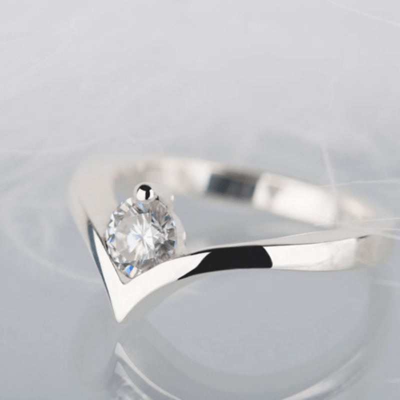 Vintage spids sølvzirkonia-ring