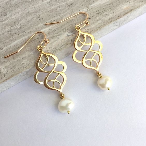 Vintage Spiral guld perleøreringe