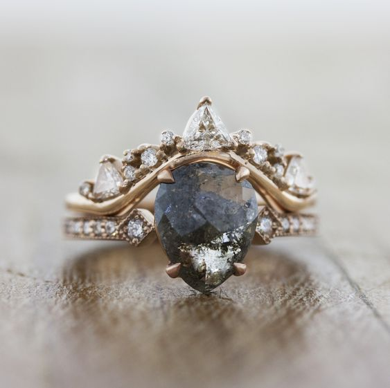 Vintage natursten-ring i guld og sølv